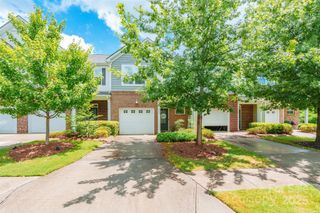 2784 Sawbridge Lane, Gastonia, NC 28056