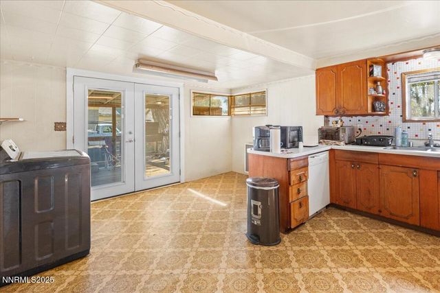 848 Rock Boulevard, Sparks, NV 89431