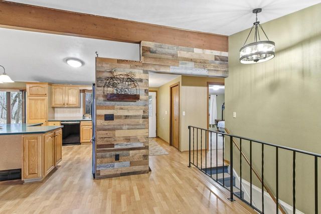 W9477 Parkway Drive, Poynette, WI 53955