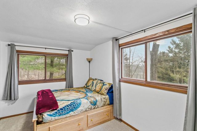 W9477 Parkway Drive, Poynette, WI 53955