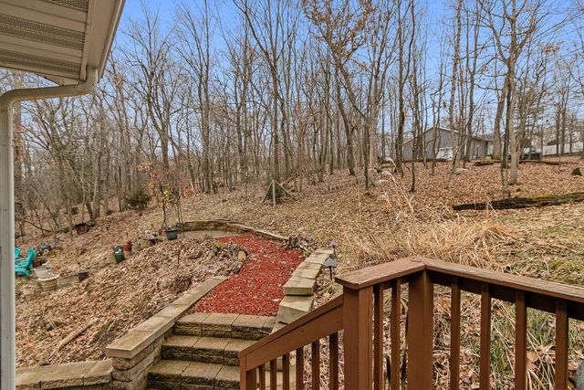 W9477 Parkway Drive, Poynette, WI 53955