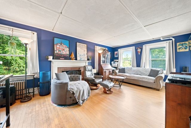 715 River St, Haverhill, MA 01832