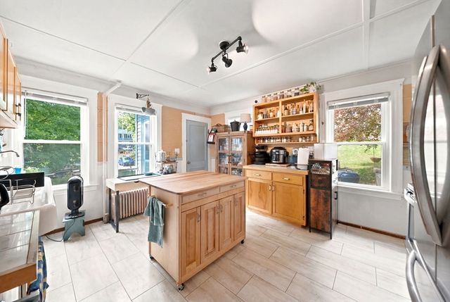715 River St, Haverhill, MA 01832