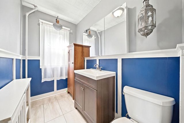 715 River St, Haverhill, MA 01832