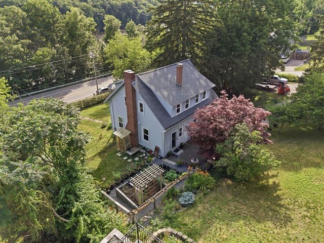 715 River St, Haverhill, MA 01832