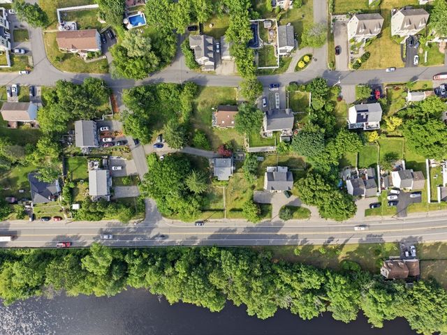 715 River St, Haverhill, MA 01832