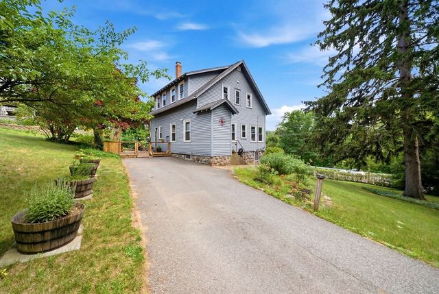 715 River St, Haverhill, MA 01832