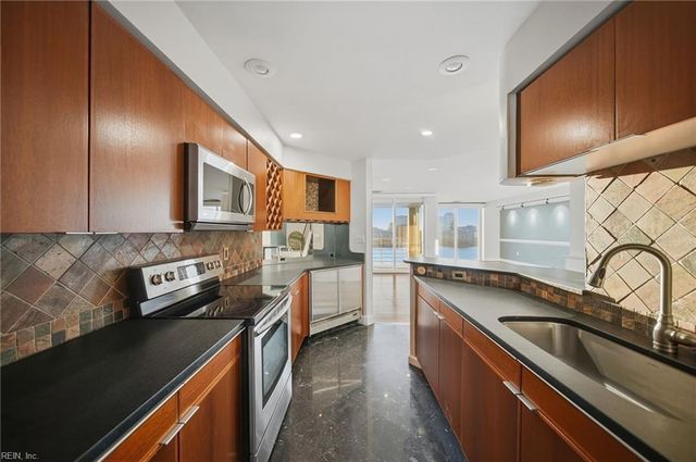 40 Rader St Apt 505, Norfolk, VA 23510