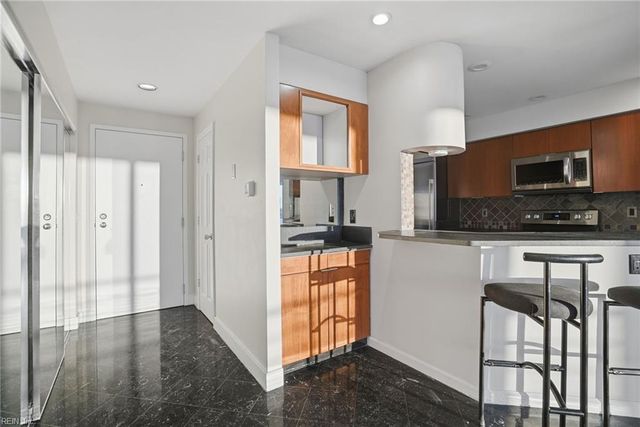 40 Rader St Apt 505, Norfolk, VA 23510