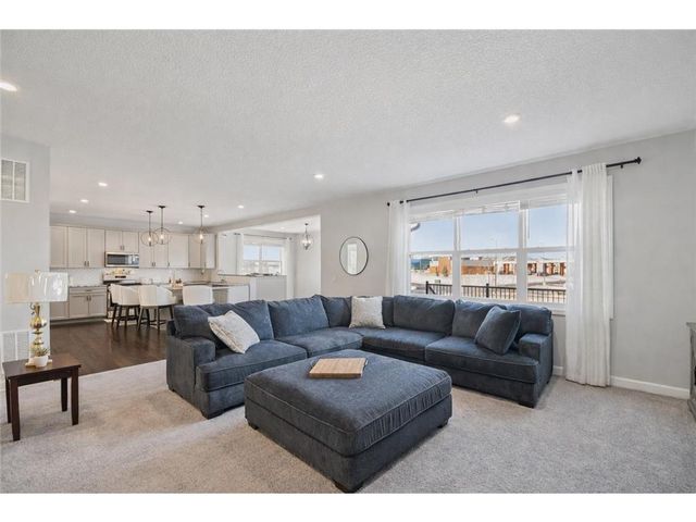 18468 70th Avenue N, Maple Grove, MN 55311