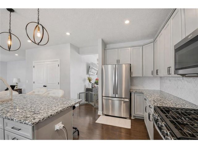 18468 70th Avenue N, Maple Grove, MN 55311