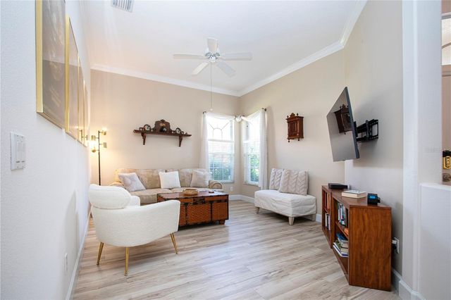 9448 FOREST HILLS CIRCLE, Sarasota, FL 34238