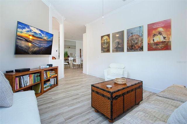 9448 FOREST HILLS CIRCLE, Sarasota, FL 34238