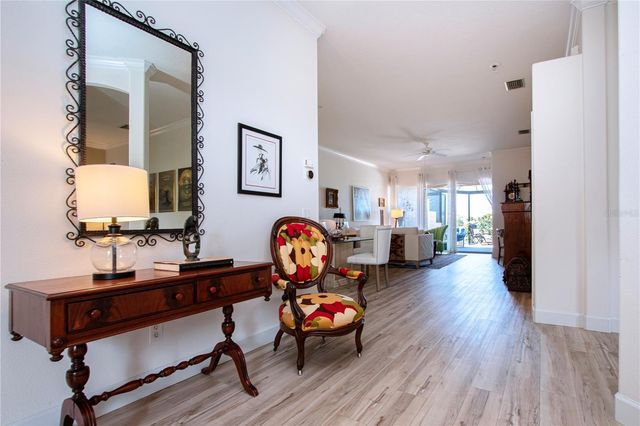 9448 FOREST HILLS CIRCLE, Sarasota, FL 34238