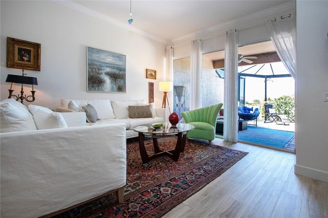 9448 FOREST HILLS CIRCLE, Sarasota, FL 34238