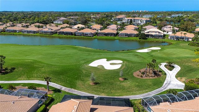 9448 FOREST HILLS CIRCLE, Sarasota, FL 34238