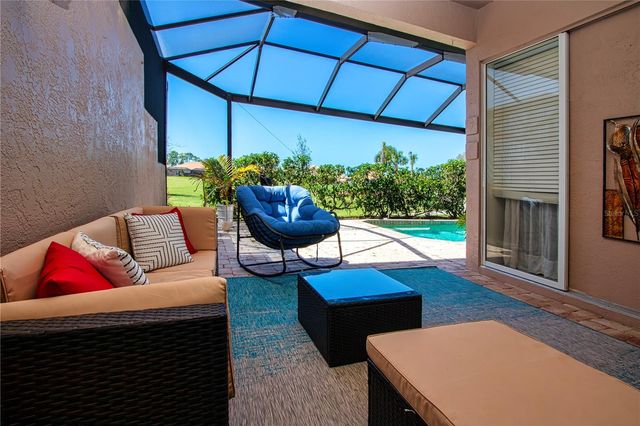 9448 FOREST HILLS CIRCLE, Sarasota, FL 34238