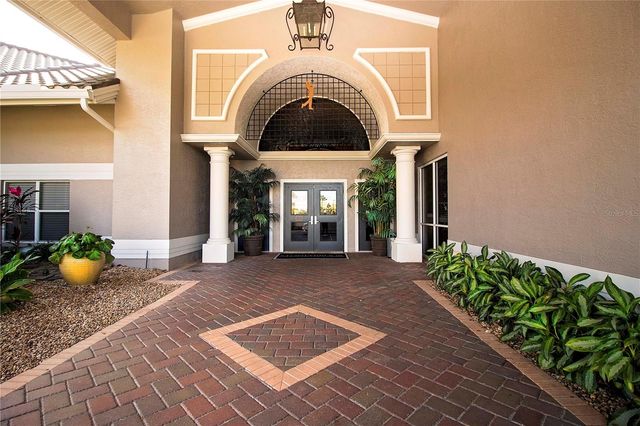 9448 FOREST HILLS CIRCLE, Sarasota, FL 34238