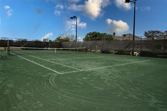 9448 FOREST HILLS CIRCLE, Sarasota, FL 34238