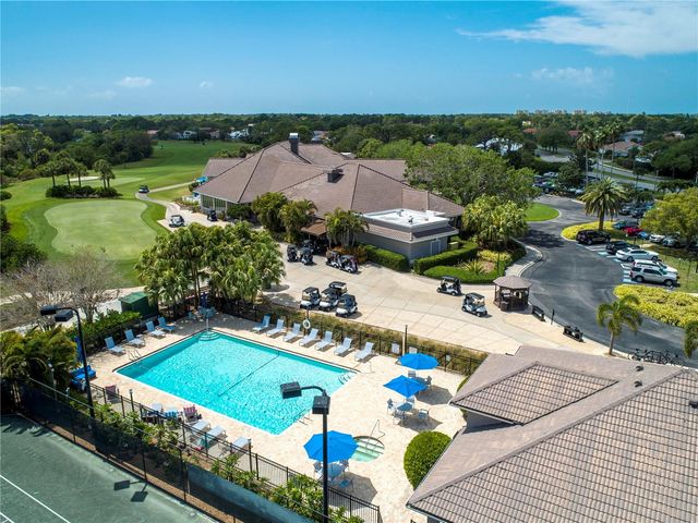 9448 FOREST HILLS CIRCLE, Sarasota, FL 34238