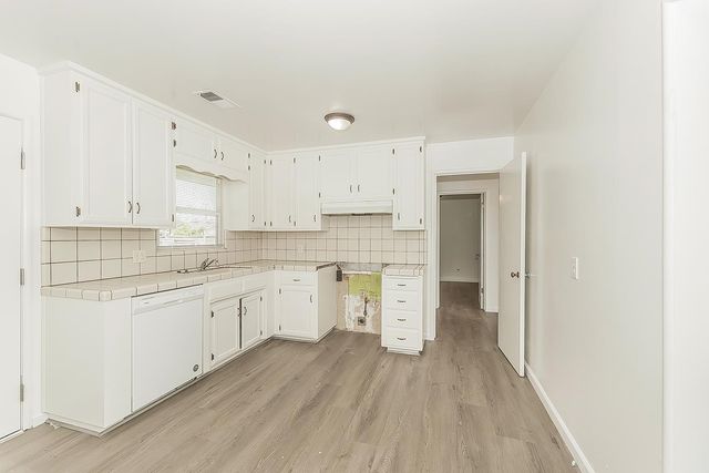 4057 N Hulbert Avenue, Fresno, CA 93705