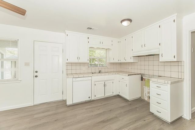 4057 N Hulbert Avenue, Fresno, CA 93705
