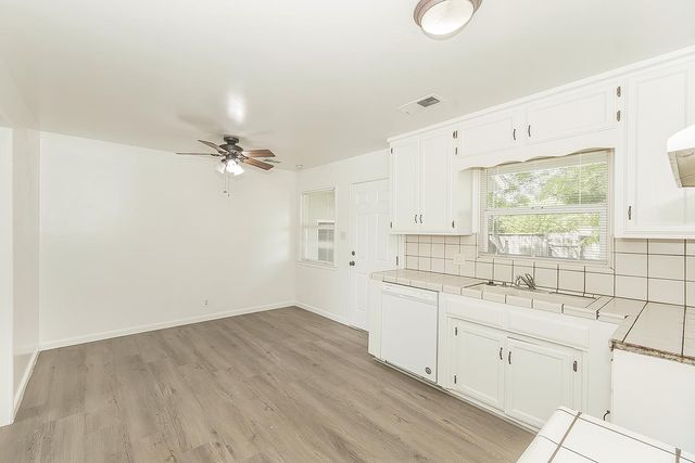 4057 N Hulbert Avenue, Fresno, CA 93705