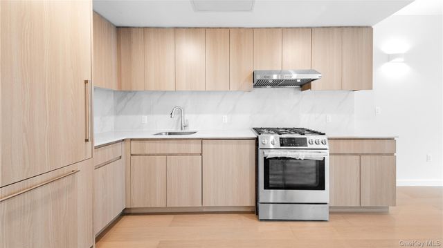3371 Prince Street 10A, Flushing, NY 11354