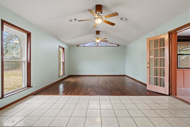 2704 English Drive, Ocean Springs, MS 39564