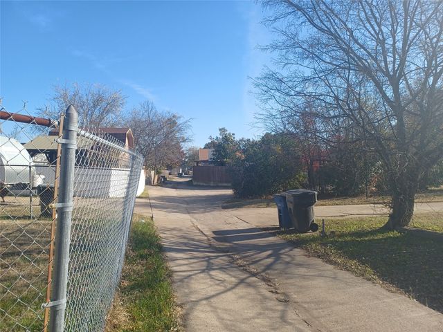 7614 Ashcrest Lane, Dallas, TX 75249