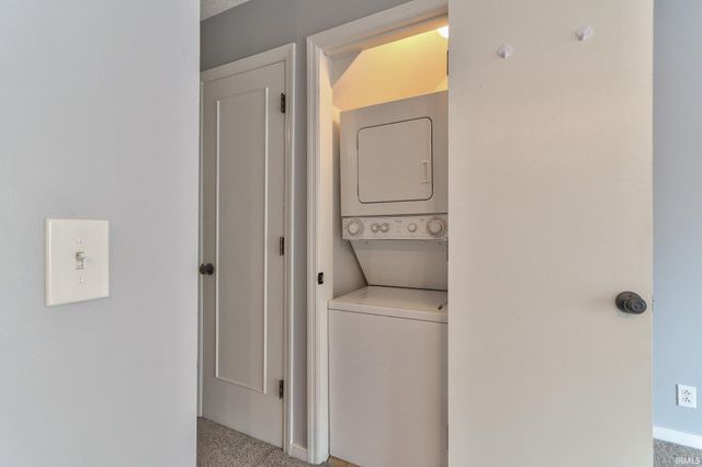 122 Hampton Drive, Evansville, IN 47715