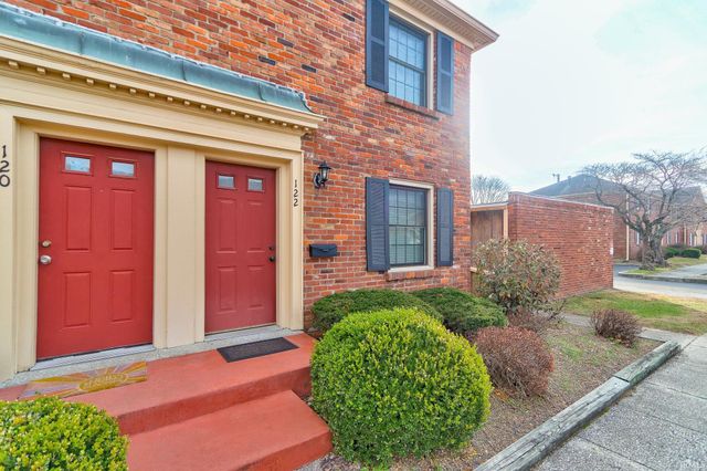 122 Hampton Drive, Evansville, IN 47715