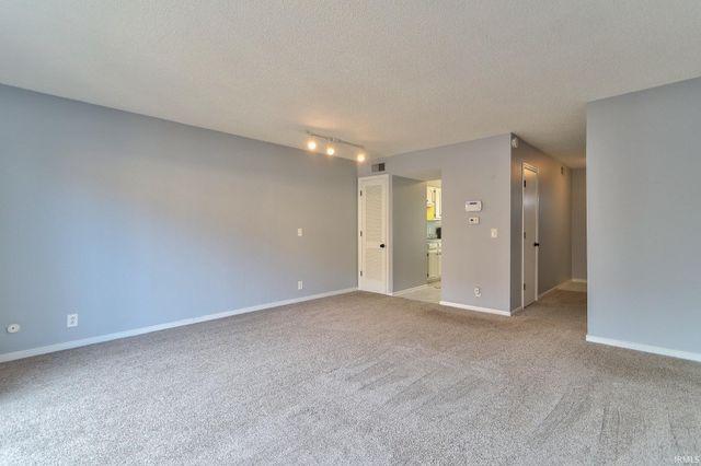 122 Hampton Drive, Evansville, IN 47715