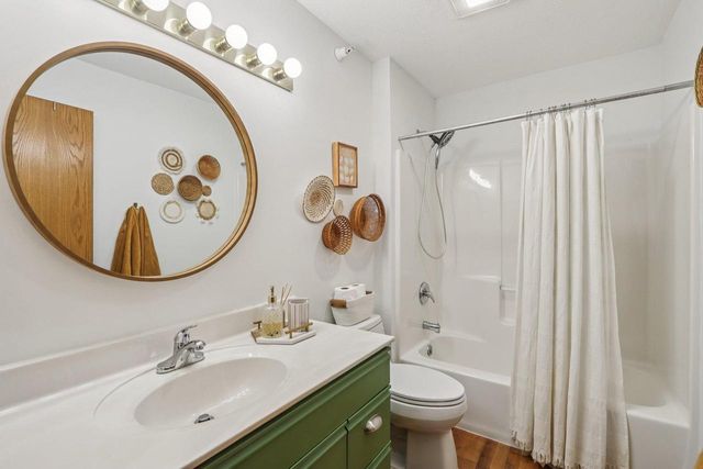 279 Kearney Way, Waunakee, WI 53597