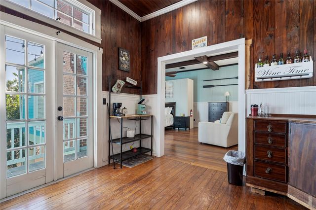 105 21ST AVENUE, St Pete Beach, FL 33706