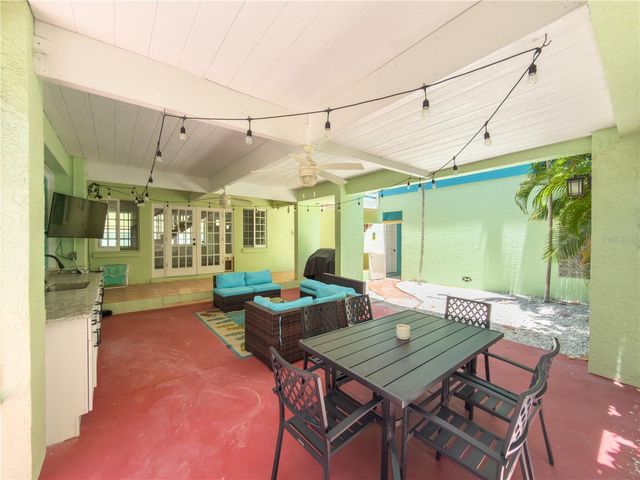 105 21ST AVENUE, St Pete Beach, FL 33706