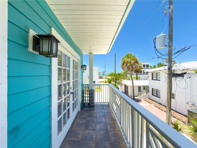 105 21ST AVENUE, St Pete Beach, FL 33706