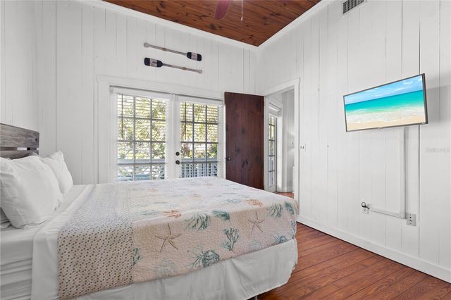 105 21ST AVENUE, St Pete Beach, FL 33706