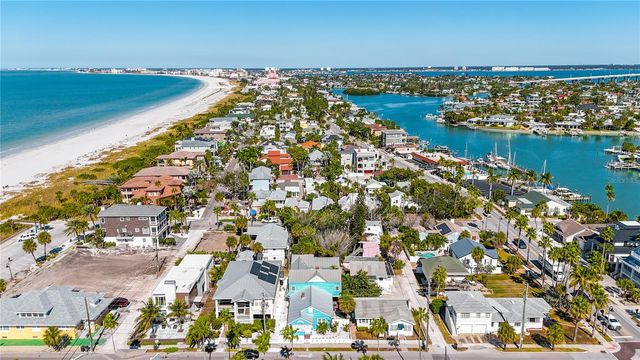 105 21ST AVENUE, St Pete Beach, FL 33706
