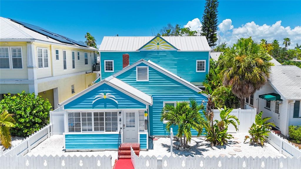105 21ST AVENUE, St Pete Beach, FL 33706
