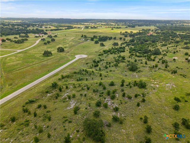 308 Via Francesco, Florence, TX 76527