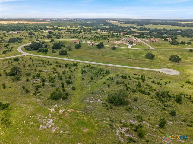 308 Via Francesco, Florence, TX 76527