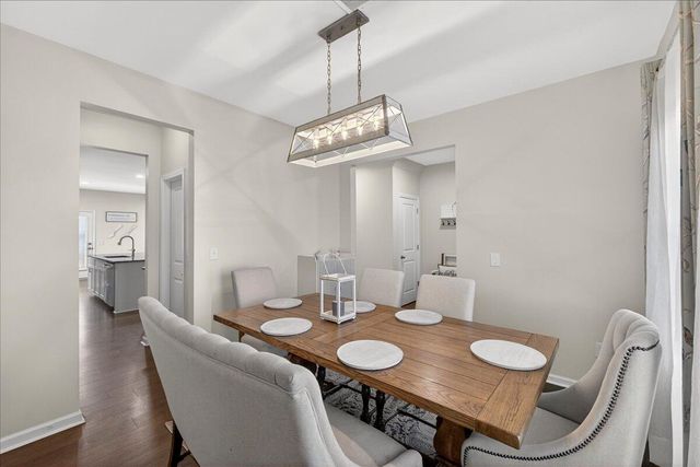 210 Wood Thrush Way, Summerville, SC 29486