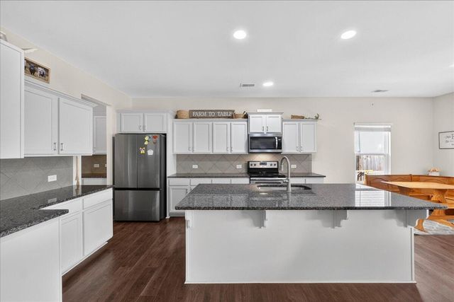 210 Wood Thrush Way, Summerville, SC 29486