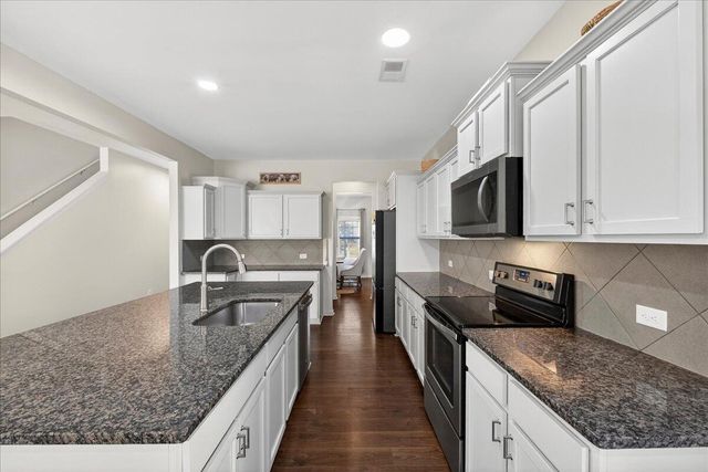 210 Wood Thrush Way, Summerville, SC 29486