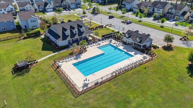 210 Wood Thrush Way, Summerville, SC 29486