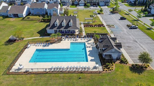 210 Wood Thrush Way, Summerville, SC 29486