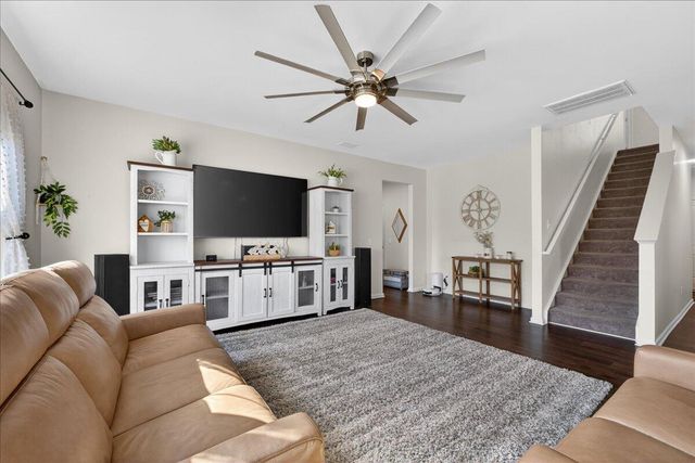 210 Wood Thrush Way, Summerville, SC 29486