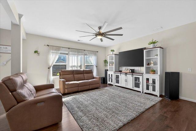 210 Wood Thrush Way, Summerville, SC 29486