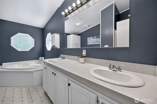 22430 Criddle Lane, Mount Vernon, WA 98274